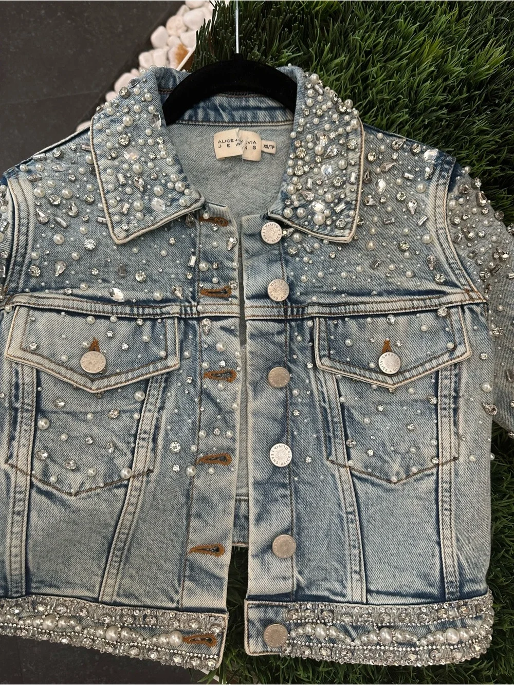 Alice + Olivia Crystal Pearl-Embellished Blue Denim Jacket XS - Picture 9 of 13